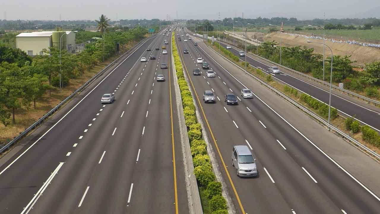 India Approves 8 High Speed Highway Corridors Worth ₹ 50,655 Crore ...